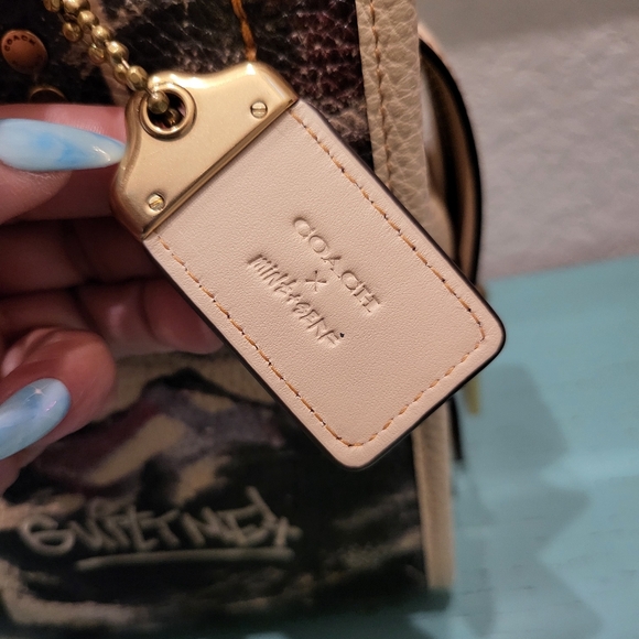 Coach Rogue and matching wallet - Picture 3 of 14